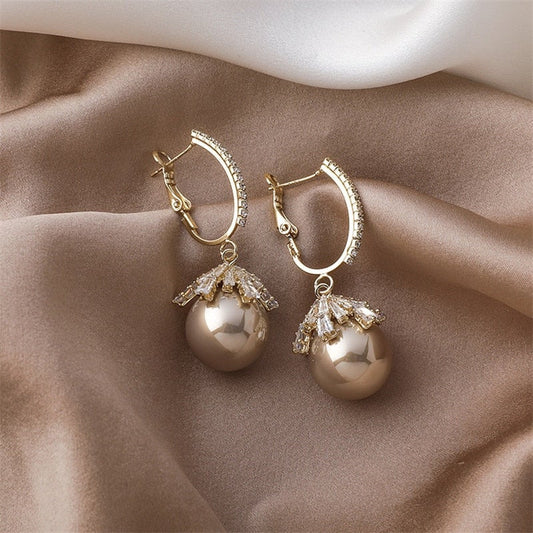 Malia™ | Pearl Drop Earrings